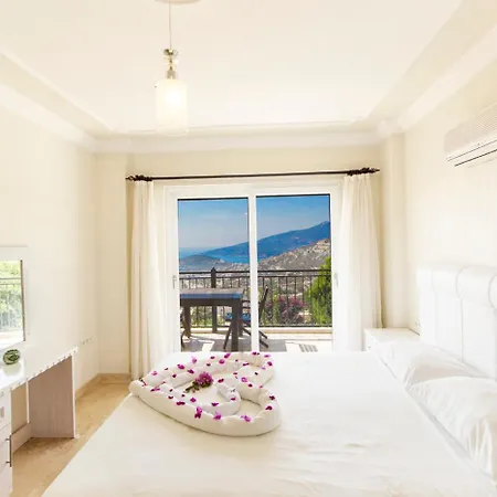 فيلة Sea View For 6 Persons In Kalkan كاس