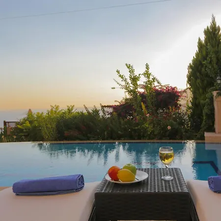 Sea View For 6 Persons In Kalkan فيلة